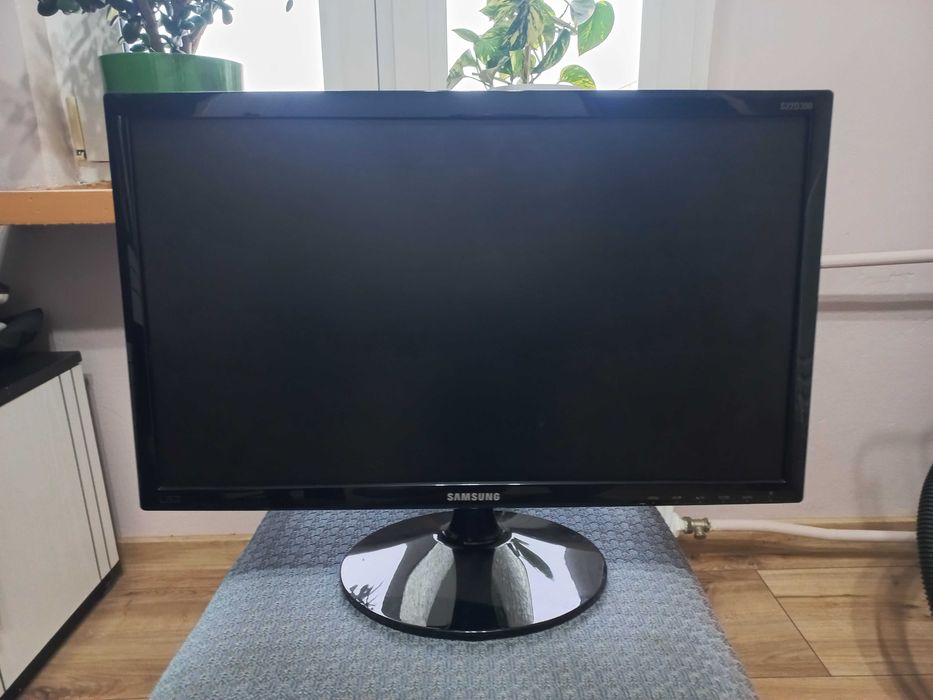 Monitory komputerowe