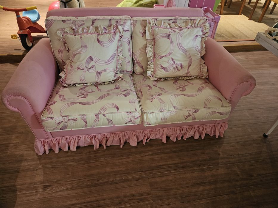 Sofá quarto menina