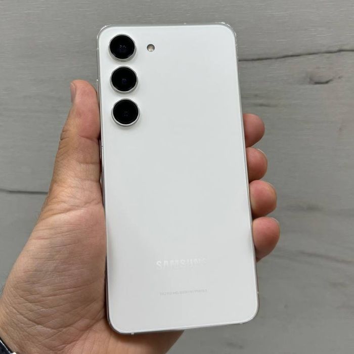 Самсунг s23 256гб