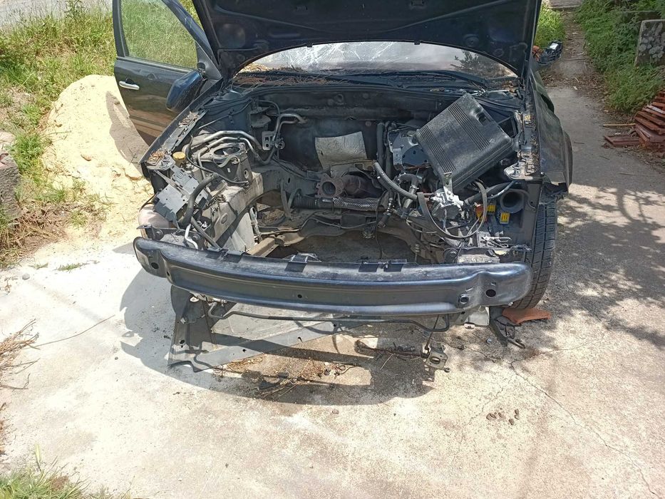 Parachoque interior Renault laguna 1.6 privilege
