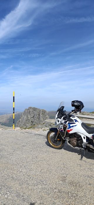 Honda Africa Twin 1100 DCT adventure sports versão aniversário ( jante 19 mais estradista)