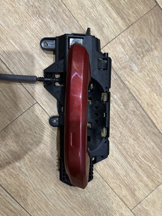 Ручка задня ліва з датчиком audi Q5 80A