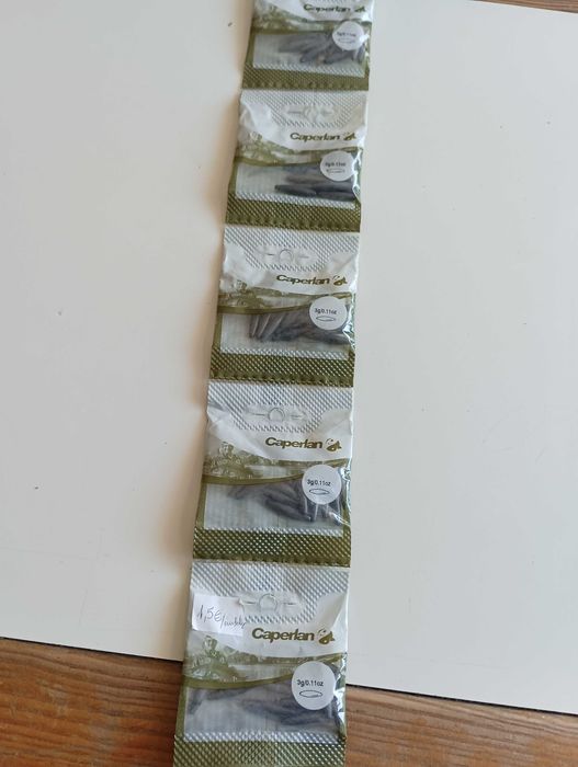 Material de pesca, diversos, a preços baixos