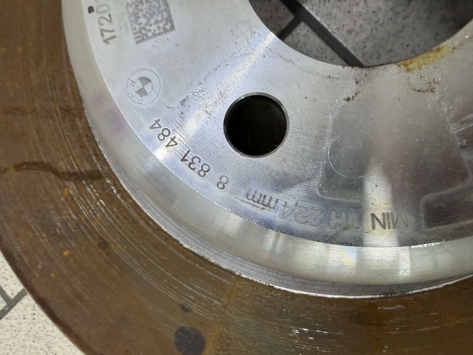 BMW i5 5 g60 м тормоза комлект тормозів бмв 5 і5 г60