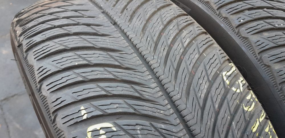 Opony Zimowe 235÷55÷17÷.MICHELIN.Rok 2021.Cena 215 zł.Montaż.Wysyłka.