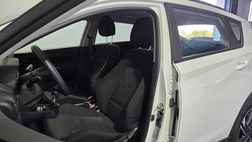 Hyundai Bayon 1.0 T-GDI 48V-Hybrid Select — photo 4