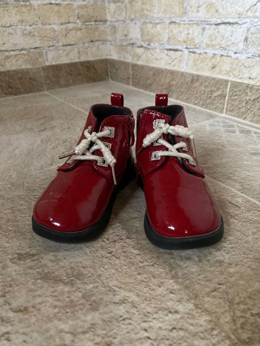 Черевички для дівчинки