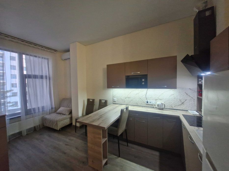10 ст. Б.Фонтана Сдам квартиру на длительно в новом жк