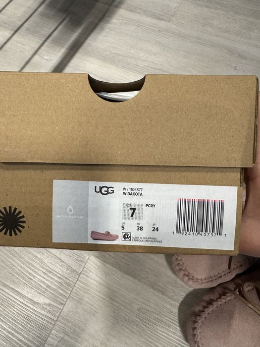 замшеві тапочки UGG Dakota