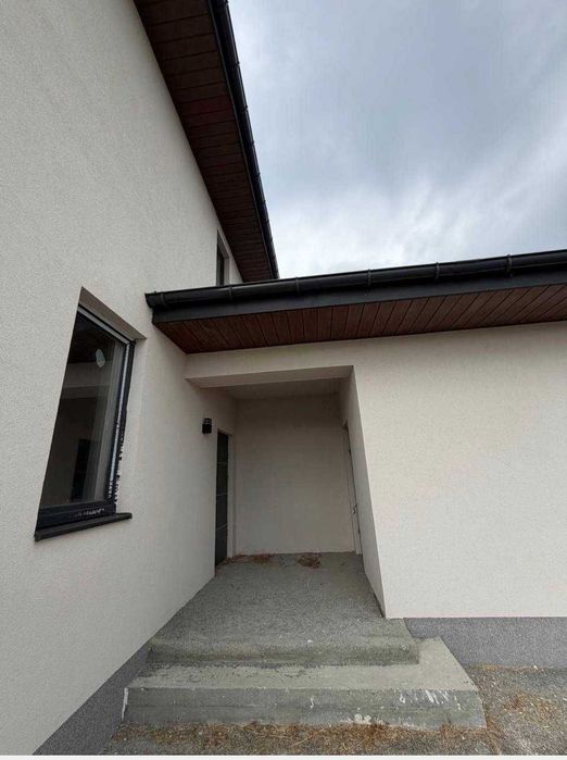Осещина Вишгород Будинок 200 м² з басейном  9,5 соток  140 000 $ ТОРГ