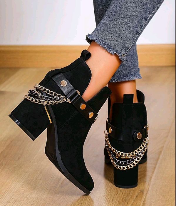 Buty damskie 36,37 zamszowe 38,39 Botki 40,41 łańcuszki na słupku