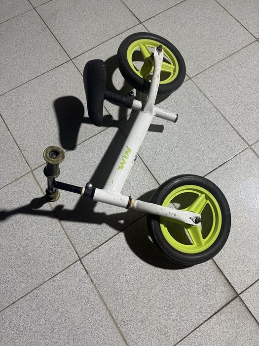Bicicleta sem pedais64862718436737123