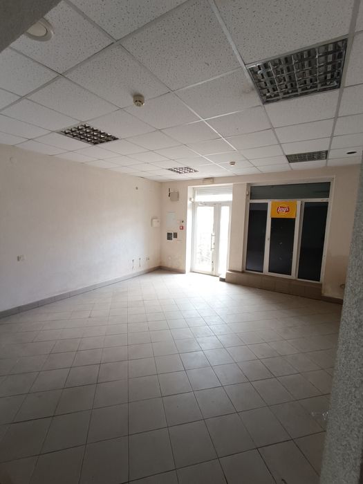 Продаж комерційного приміщення( магазину)