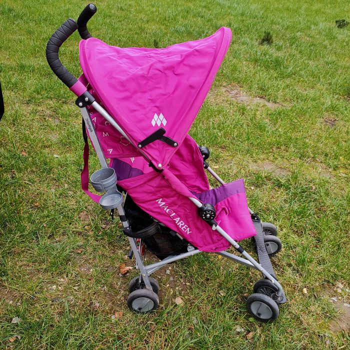 Wózek maclaren mac laren różowy fuksja  lekki dziecięcy spacerowy