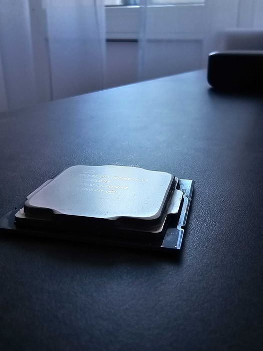 Intel Core i3 10105f