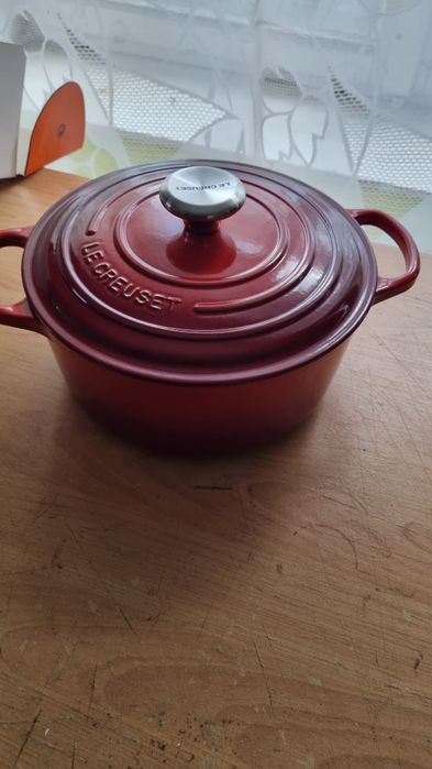 Garnek żeliwny emaliowany LE CREUSET 4.2 L.