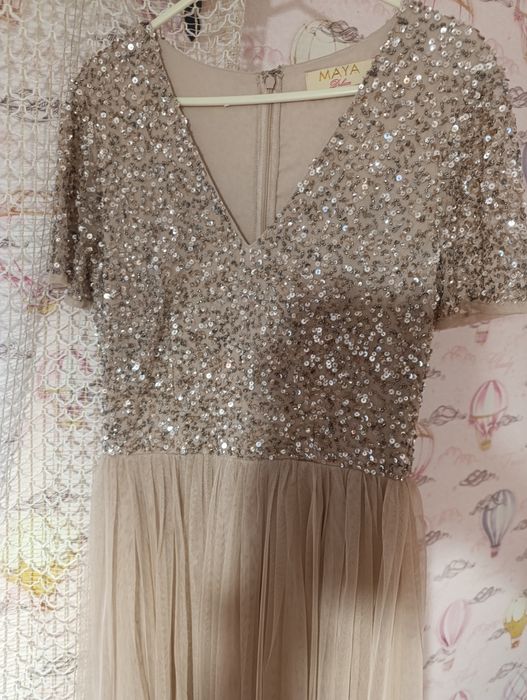 Вечірня, випускна сукня