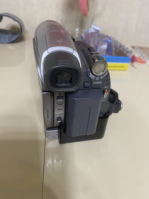 Подам відеокамери Sony DCR-HC96