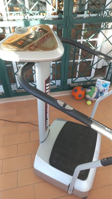 Placa vibratória (Fit Revolution)