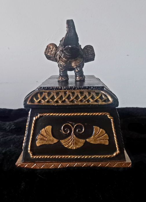 Caixa decorativa