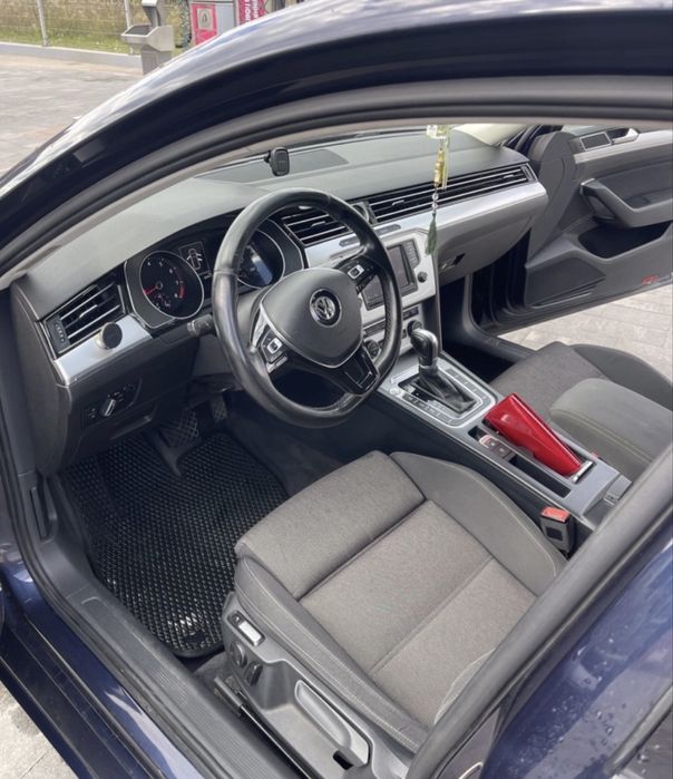 Фольцьваген Пассат в8