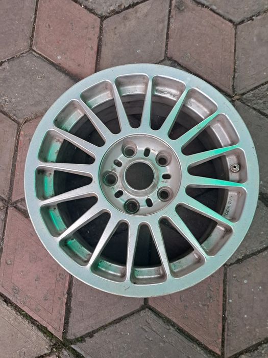 Продам диск в отличном состоянии R15