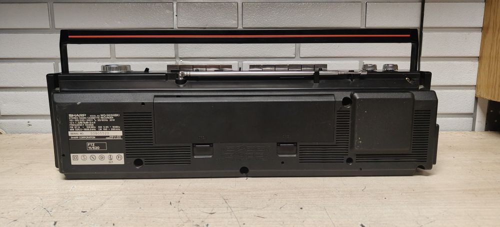 Radiomagnetofon BOOMBOX SHARP WQ-562. Idealny stan