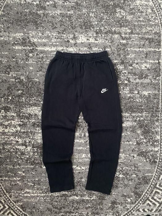 Штани Nike NSW чорного кольору С-М розмір