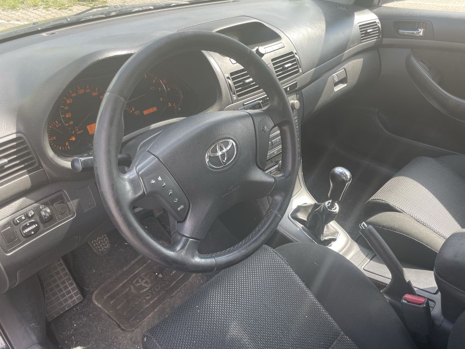 Toyota Avensis 2005