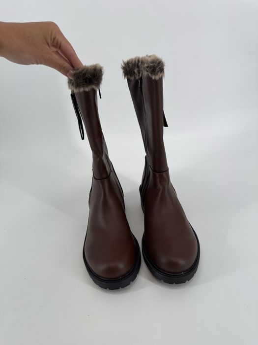 Brązowe kozaki do polowy łydki 37 ocieplane z futerkiem zamkiem jesień