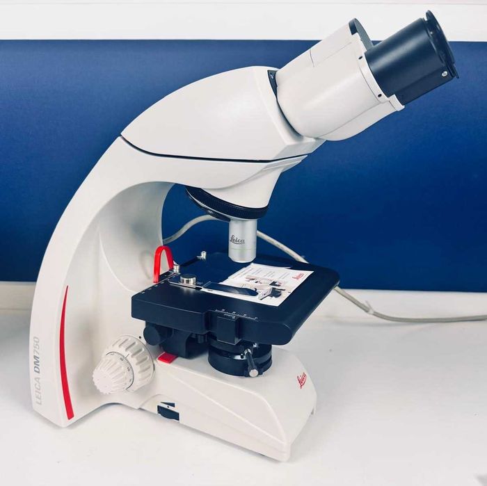 Бинокулярный микроскоп Leica DM750 M Binocular