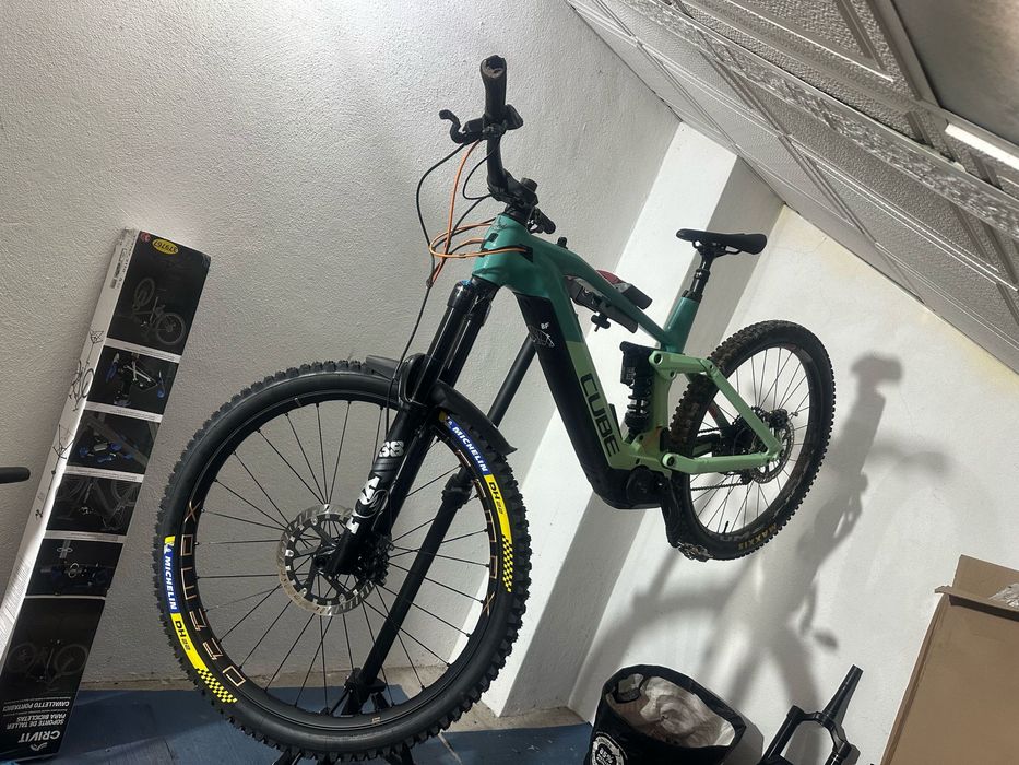 Cube stereo hibrid 160