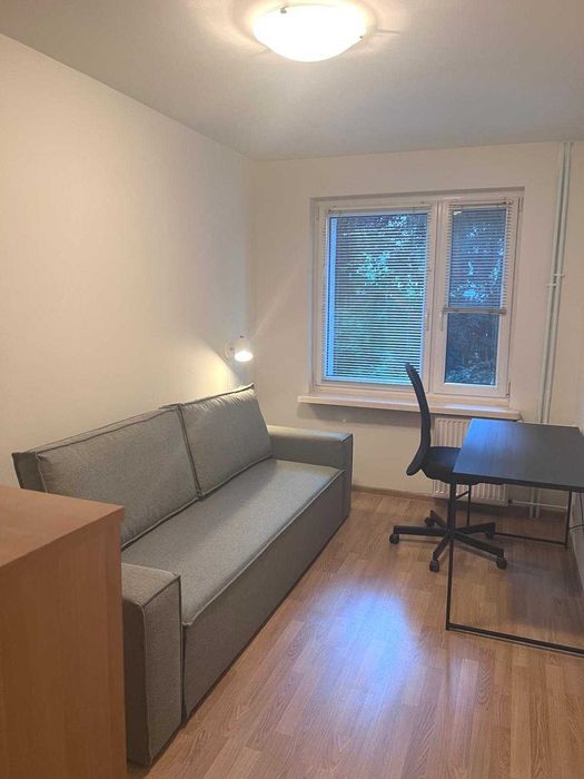 Pokój na wynajem - 9m2, Os. Kosmonautów, wysoki parter, mieszkanie trzypokojowe