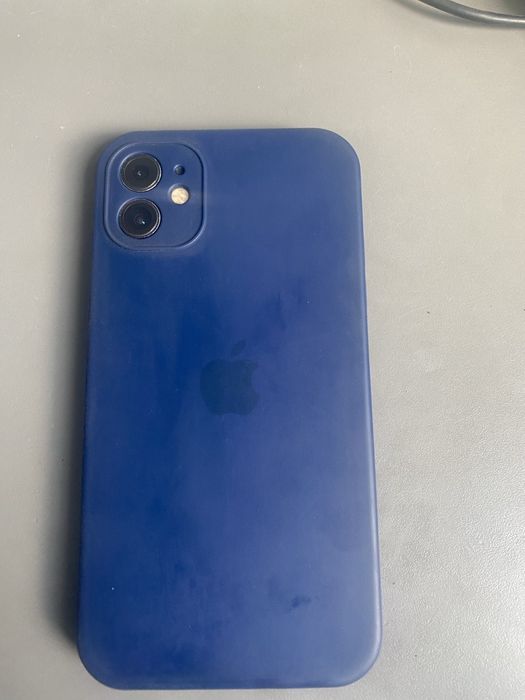 Продам Iphone 11