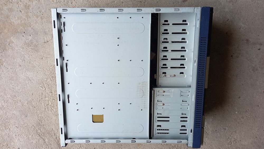 Komputer stacjonarny