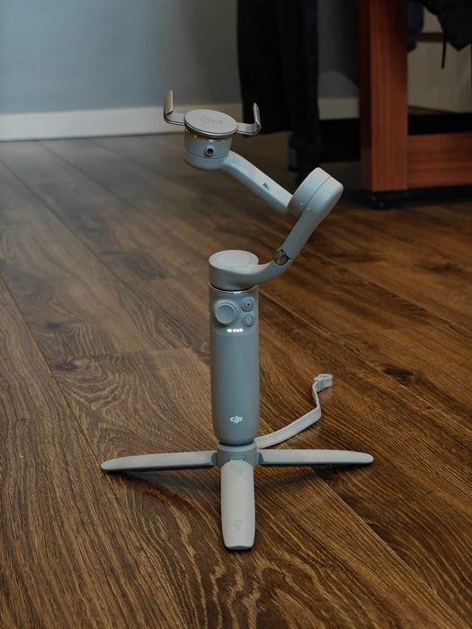 Стабілізатор DJI OM 5 | Повний Комплект | Ідеальний стан