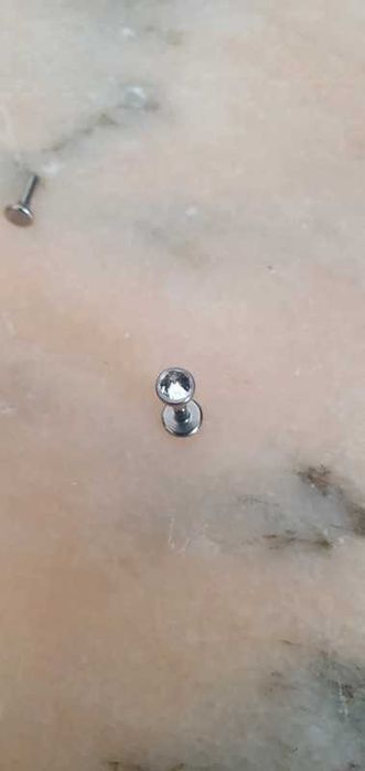 Titanium qualidade de implante. Piercing