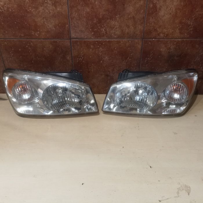 Кіа  церато 04-06 фара  L R kia cerato