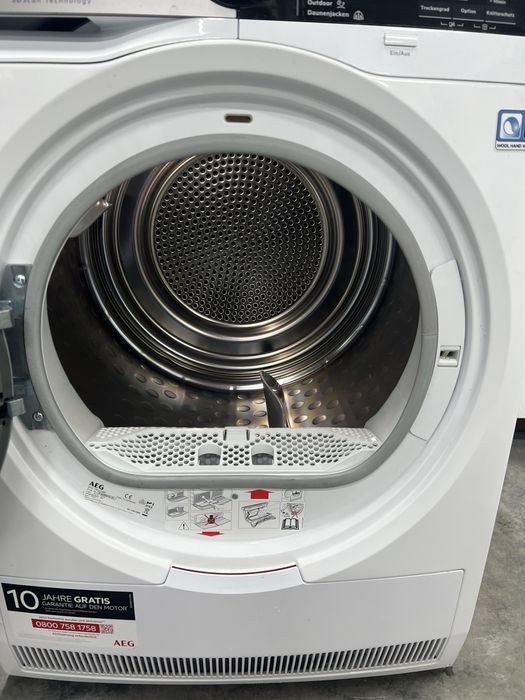 Топова сушильна машина AEG T9ECOWP з тепловим насосом / 9000 серія