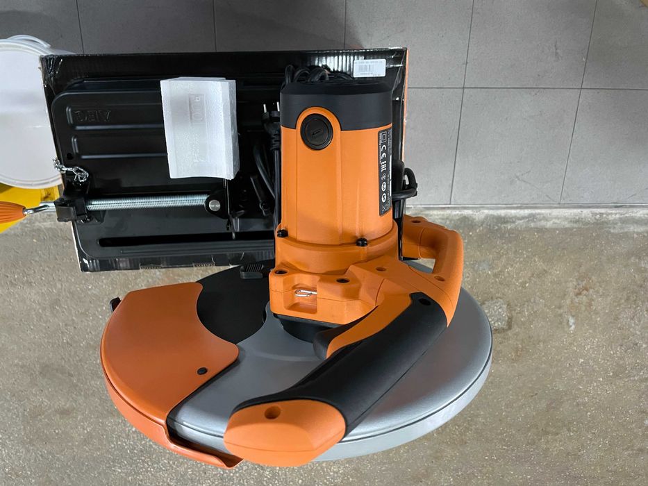 Serra disco AEG 2300 W