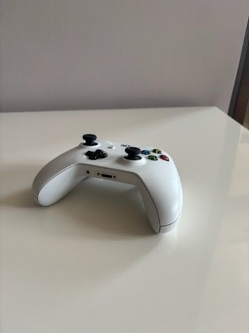 Xbox One S stan bardzo dobry
