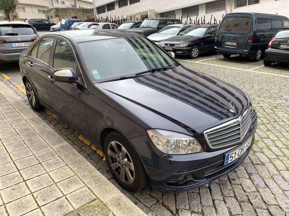 Mercedes-Benz C 220 CDI Classic – Nacional – Excelente Estado