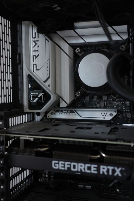 Desktop i9 13900K para trabalho de edição de vídeo, fotografia, gaming