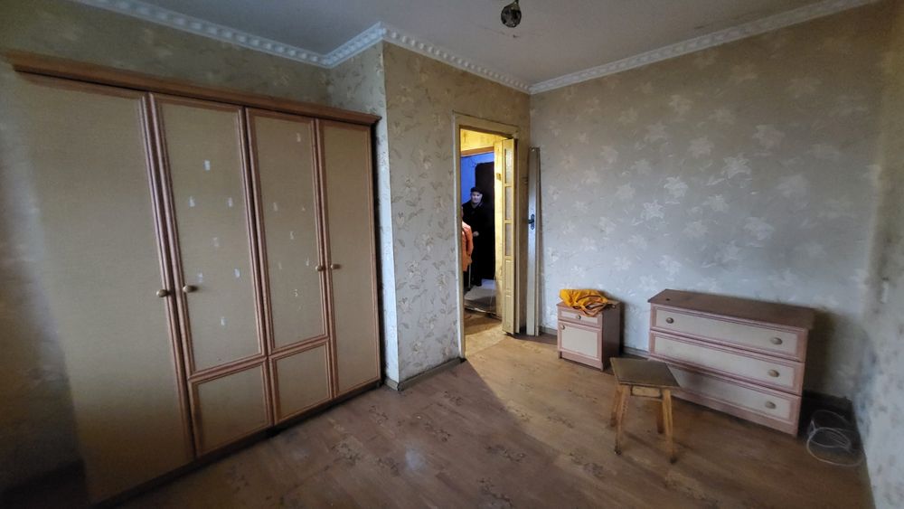 Продаж 1кв на проспекті Центральний