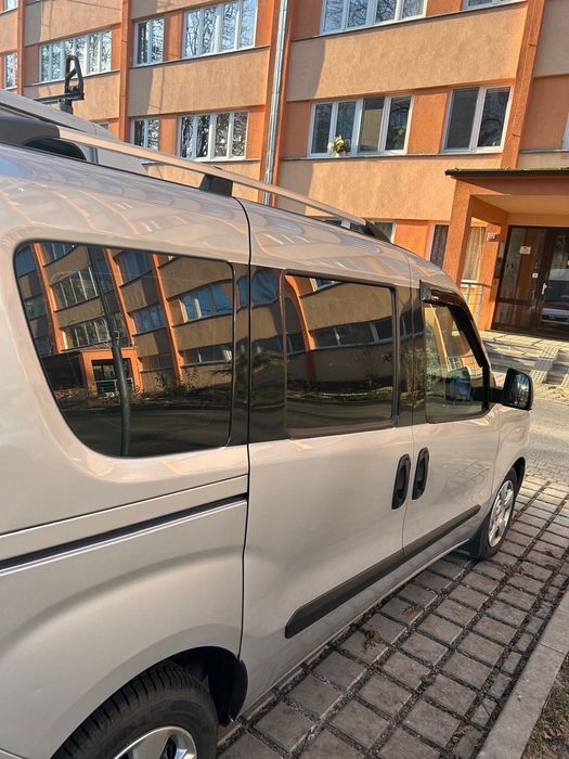 Opel combo.