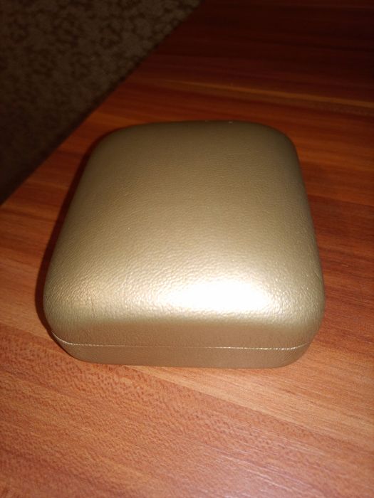 Срібна коала з Австралії.