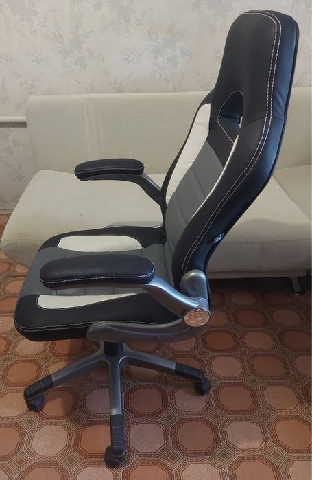 Кресло офисное Nowy Styl RACER (CH) ECO серо-чёрное