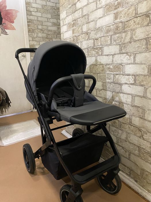 Прогулянкова коляска Carrello Alfa