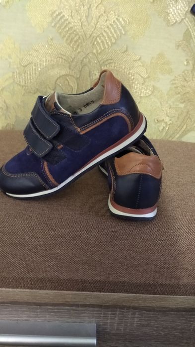 Туфлі-кросівки шкіряні