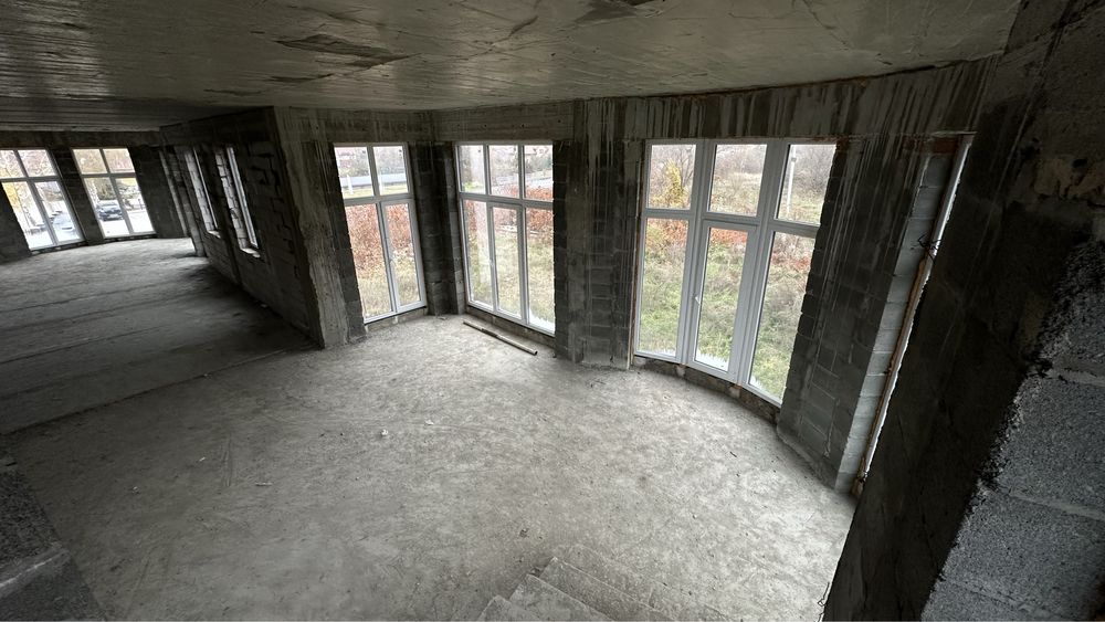 Продається частина будівлі